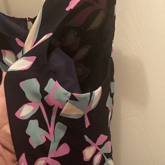 Simply Styled by Sears Large Sleeveless Blouse - Picture 4 of 6